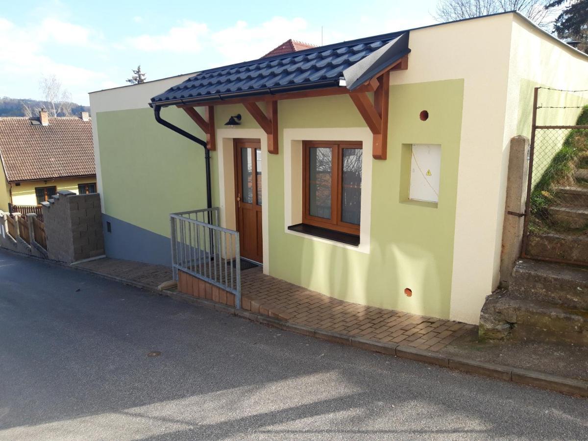 Apartman Plasy Exterior photo